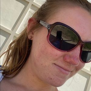 Meet your Posher, Hope